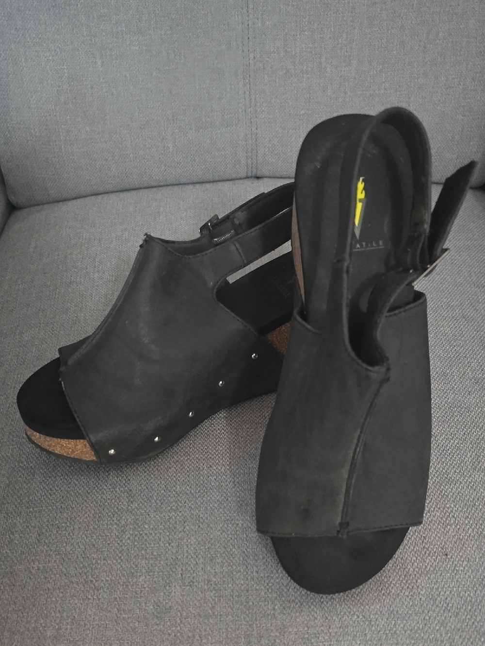 Volatile Black Open-Toe Wedge Sandals